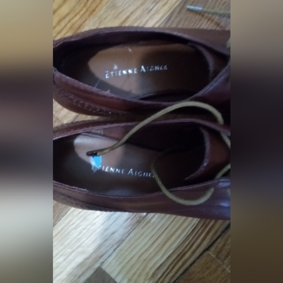 Etienne Aigner NWOT chunky leather wing tips. Size 5.5 Office Siren - Picture 2 of 5